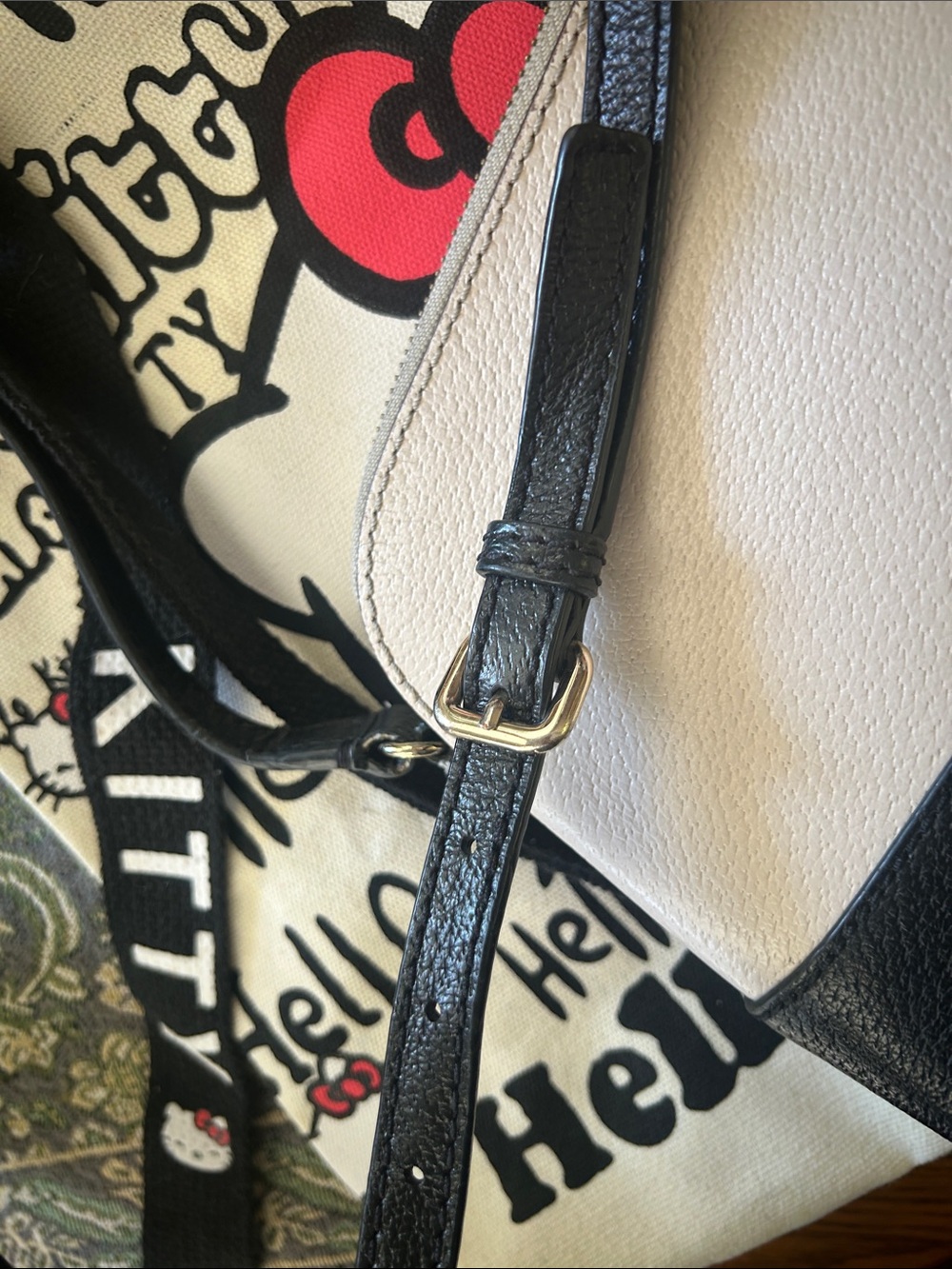 kate spade Two-Tone Black and Cream Leather Crossbody Bag - Picture 3 of 6